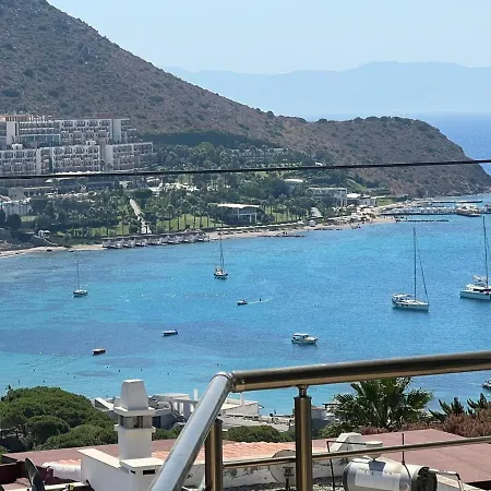 Charming Flat With Sea View Near Beach In Bodrum Apartment *